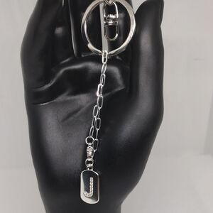 Elegant Silver Keychain with Stylish ‘J’ Pendant – Perfect Gift